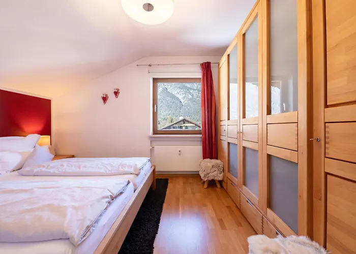 Am Kreuzjoch Apartment *