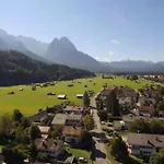 Am Kreuzjoch جارمش بارتنكيرشن